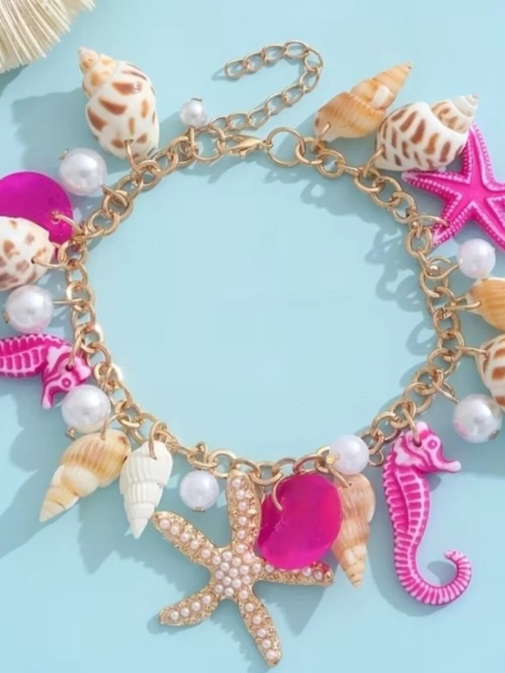 Hot Pink Pearl & Gold Seashell, Starfish & Seahorse Charm Bracelet NEW & SO CUTE